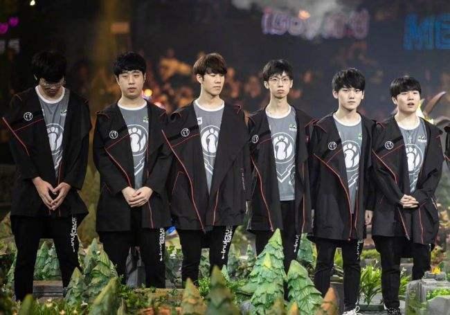 扣人心弦的 扣人心弦的